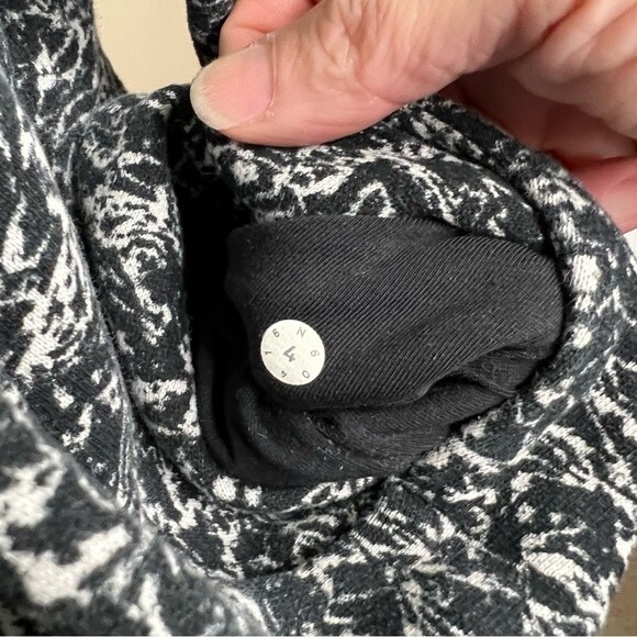 Lululemon Scuba Hoodie IV Iced Wave White Black Size 4 - Picture 5 of 8